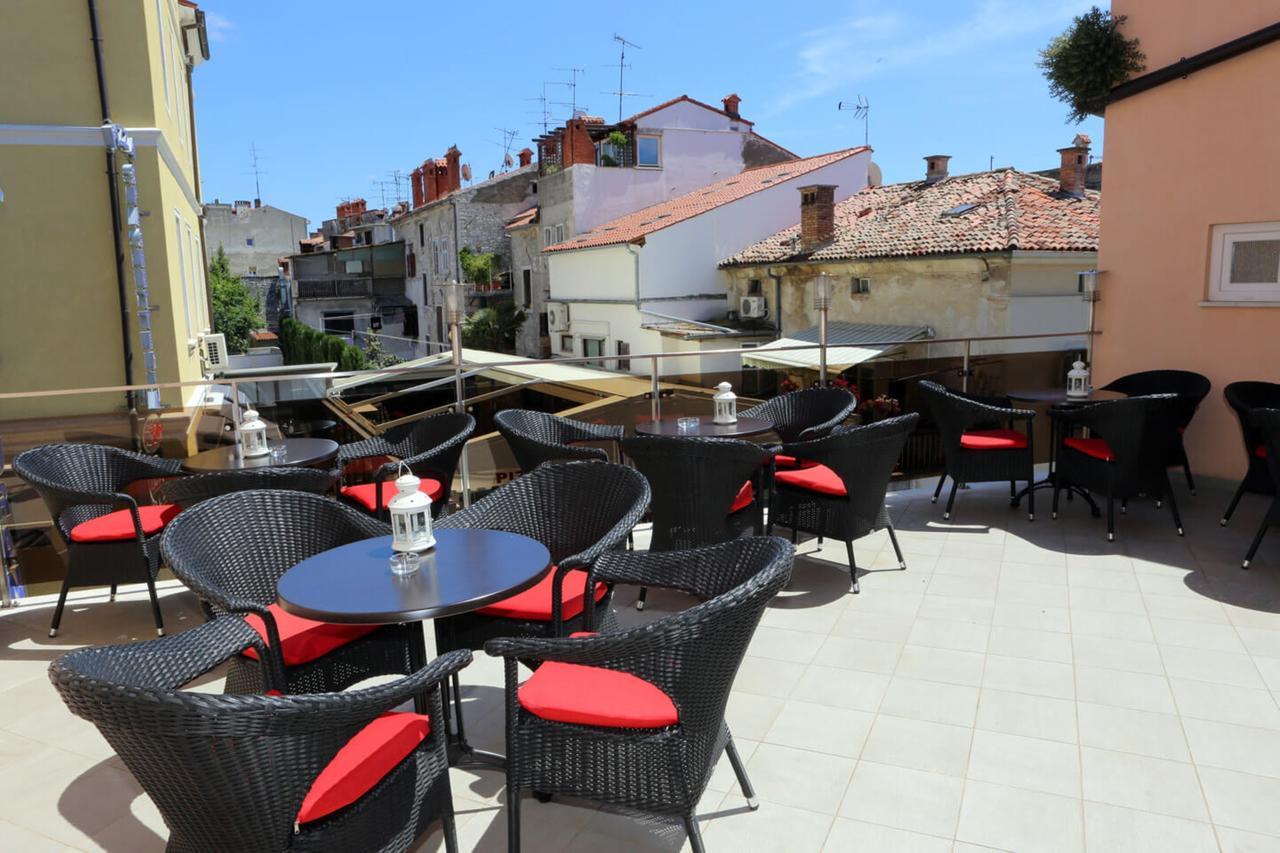 Hotel Galija Pula Bagian luar foto