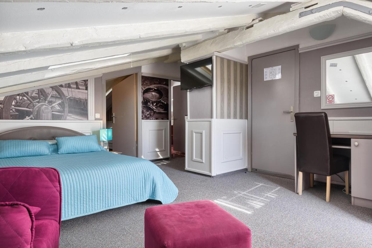 Hotel Galija Pula Bagian luar foto